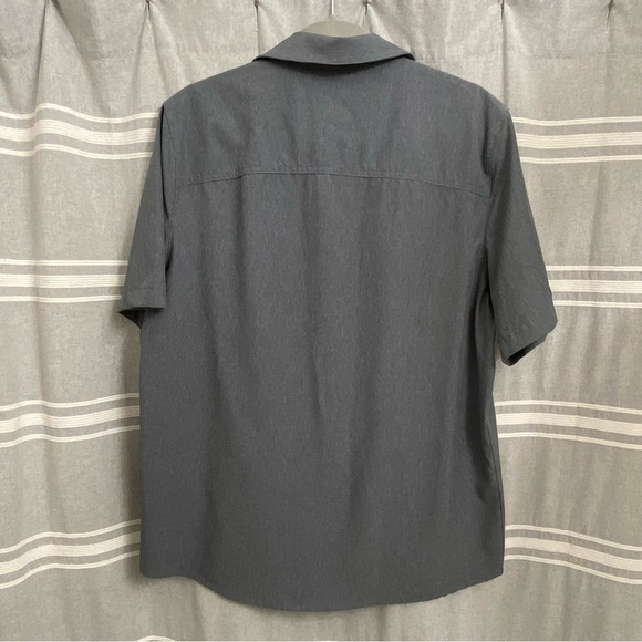 GERRY / Mens Performance Short Sleeve Button Down Size M - Picture 4 of 10